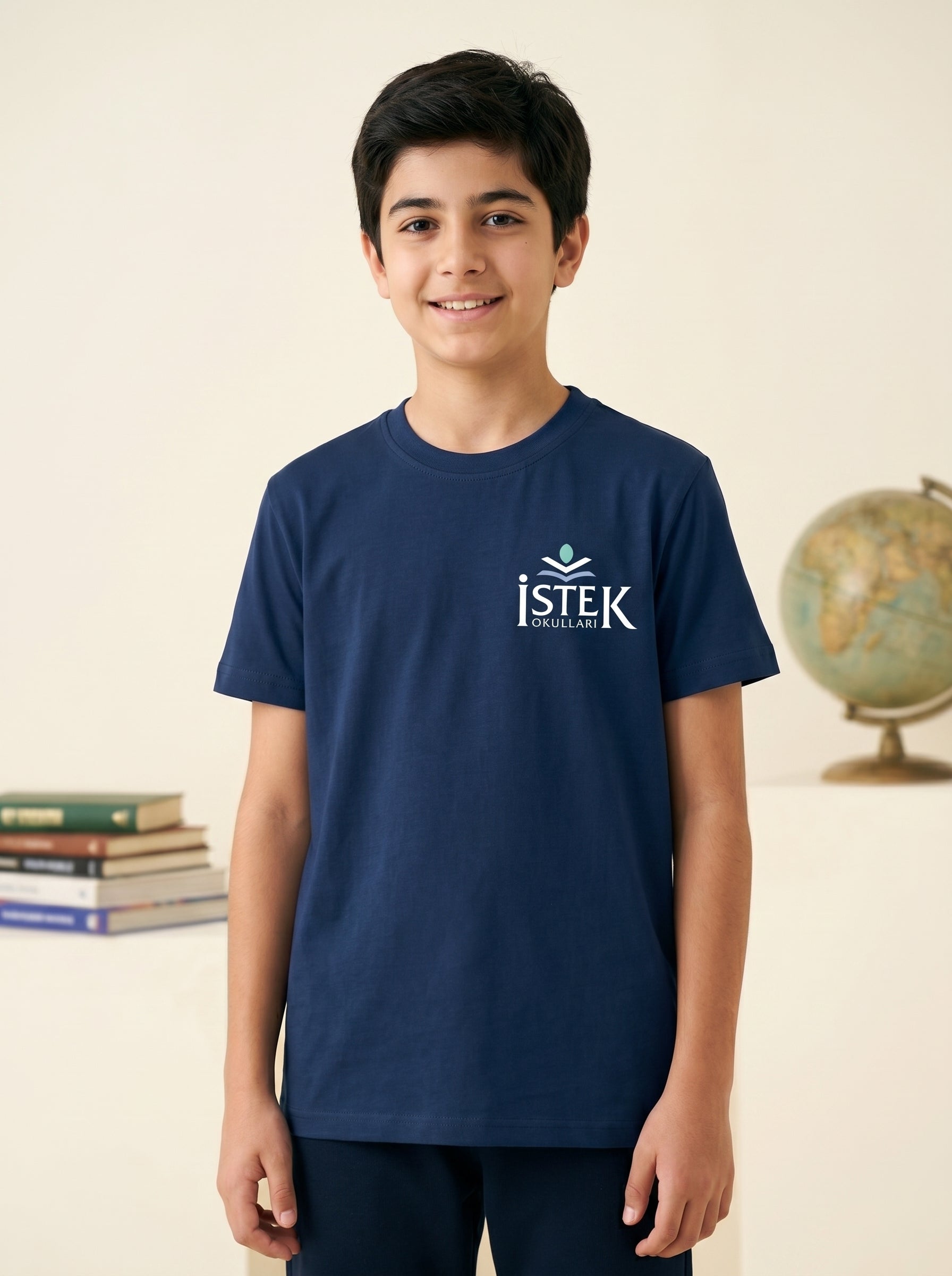 İstek Okulları Logo Baskılı T-Shirt